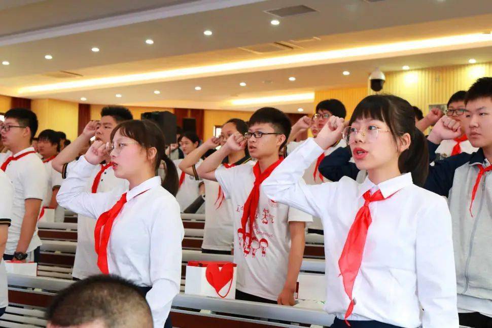 绽放的青春最好的我们金卫中学2020届毕业典礼