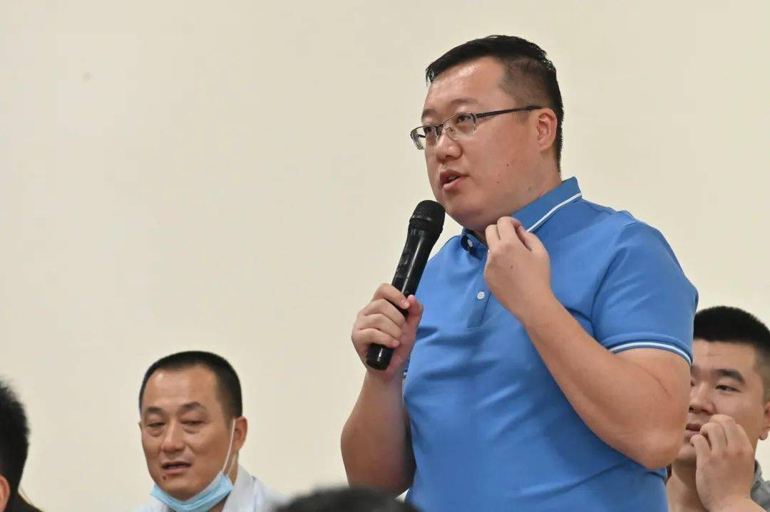 争当奋斗先锋凝聚发展力量丨成都保利开展不忘初心牢记使命主题党日