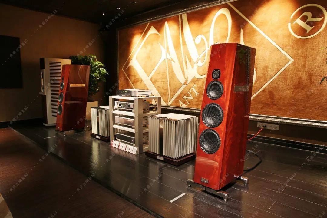 新品到货开箱视频德国tidalaudio在典雅音响花园中亮相