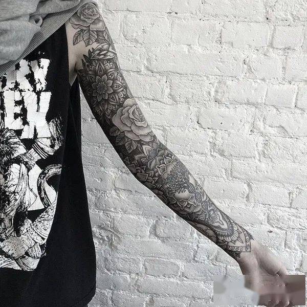 臂膀上的纹身100图