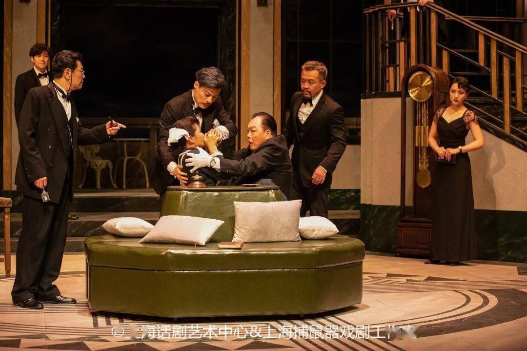 2007年,《无人生还》中文版正式在上海的话剧舞台亮相,一晃14年来