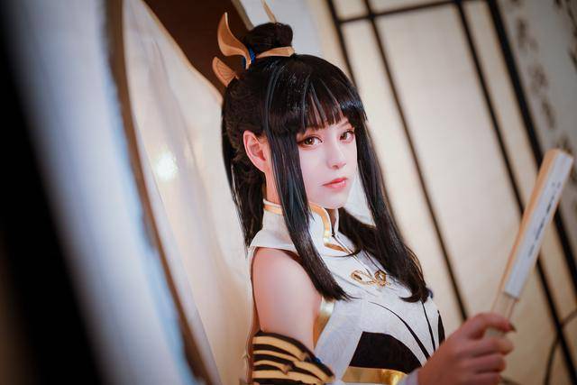 三组漂亮国人coser扮演的人气手游《王者荣耀》角色"上官婉儿"