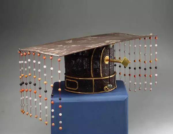 盘点世界各国的皇冠王冠还是中国的最威武最霸气