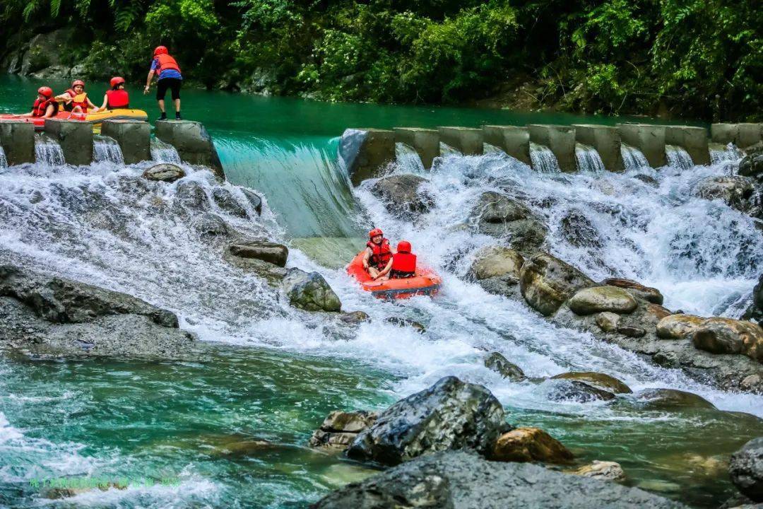 恩施这个景区门票特价,漂流不要钱!周末就去