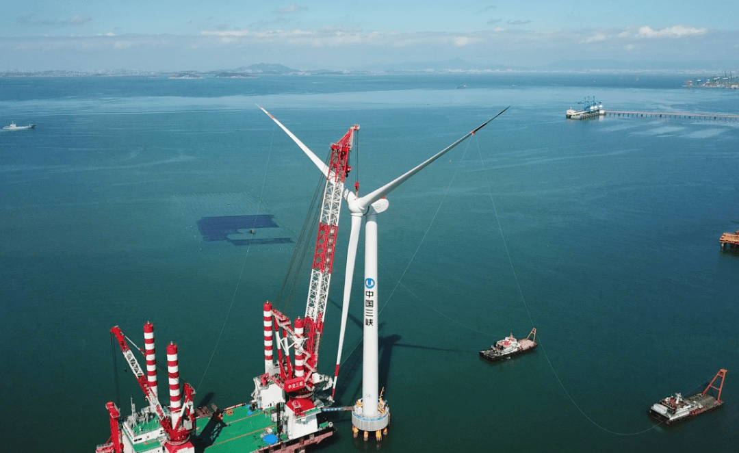 亚太单机容量最大海上风机并网发电 中国风电开发能力实现历史性跨越