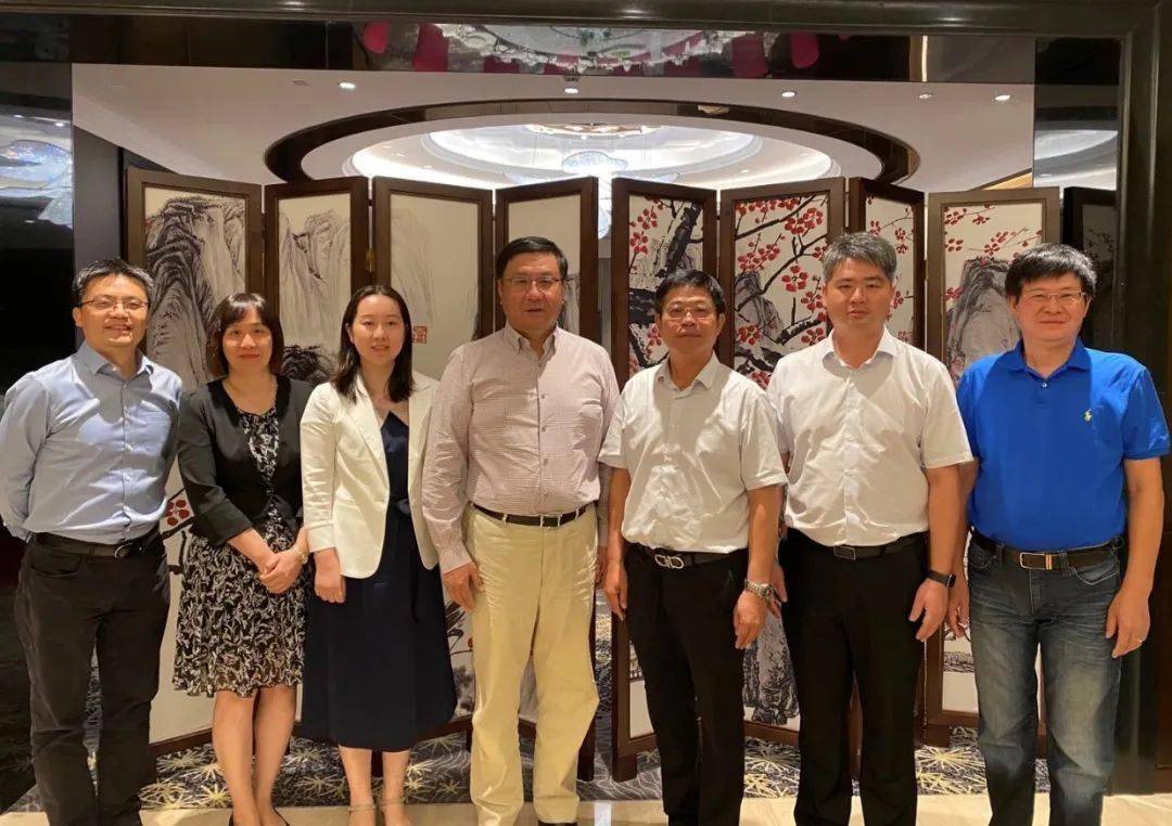 回顾首批澳大利亚进口活牛抵达海南