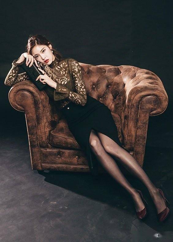 时尚御姐透视装 美呆了