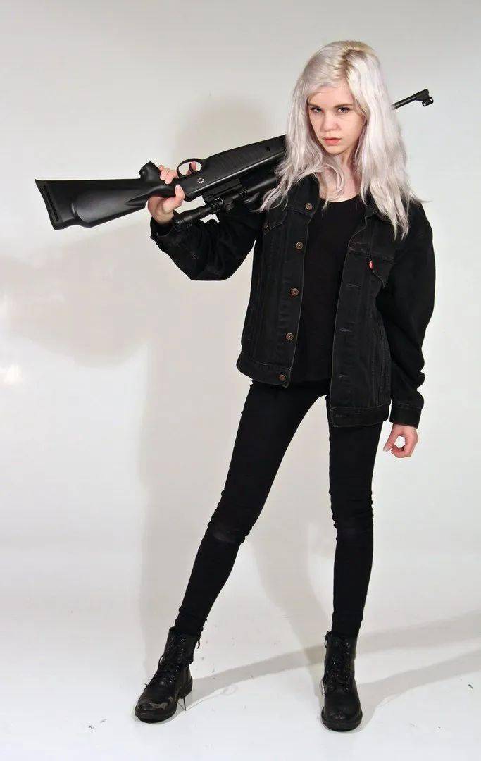 真人版持枪动作参考码