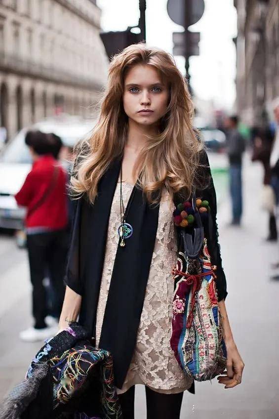 令人眼前一亮的异域风情穿搭是夏日最独特的存在