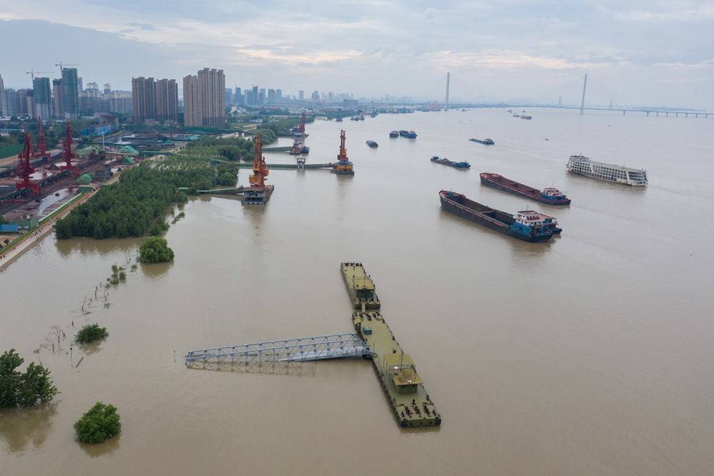 [网连中国]鄱阳问桂道圩决口成功合龙!一级响应下江西这样干