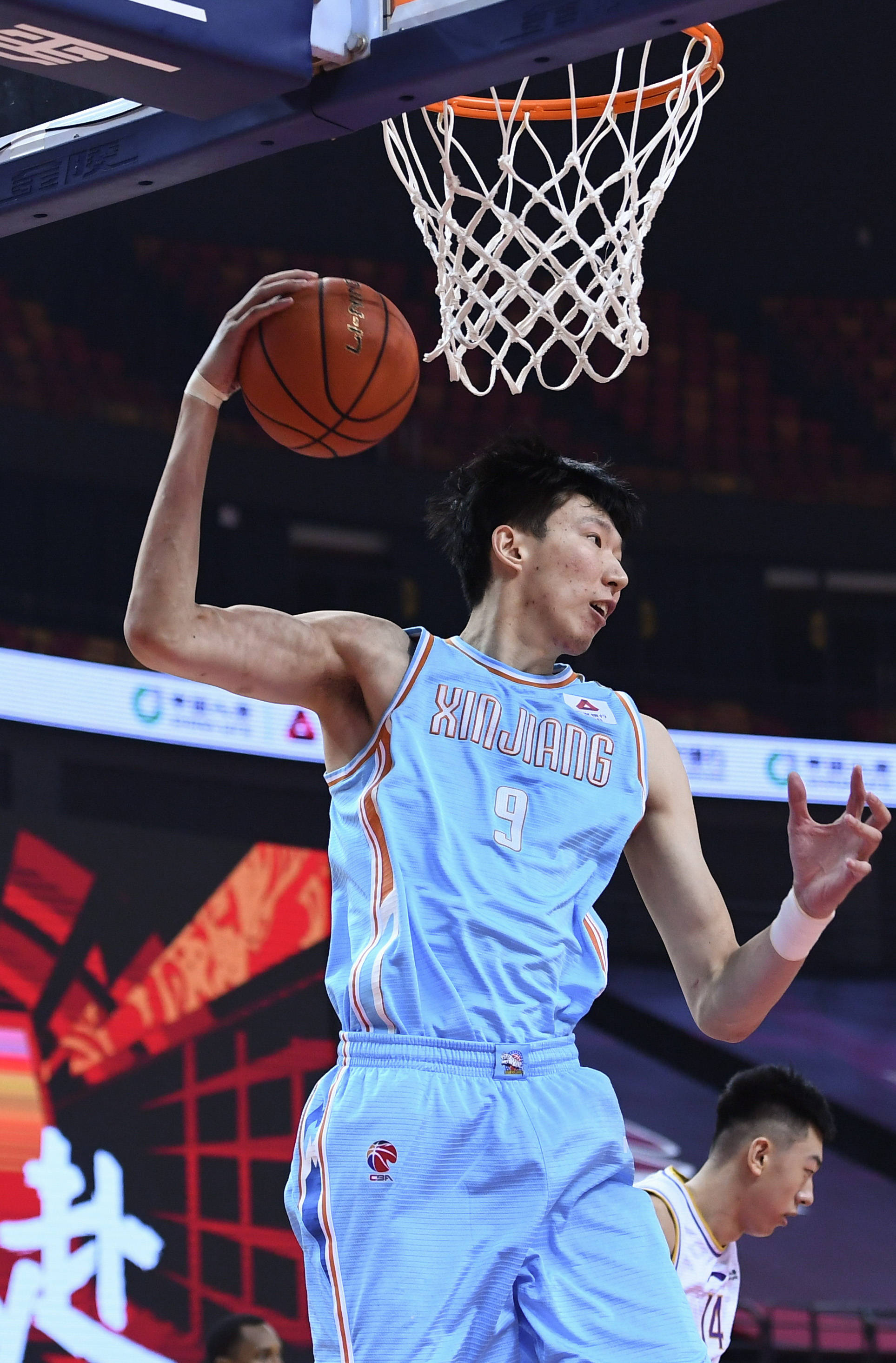 新疆俱乐部回应周琦退出新赛季|新疆男篮深夜公告：退出CBA！周琦最新回应