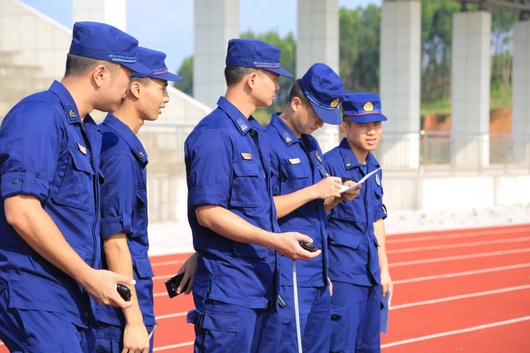 想留队的初级消防员,是时候展现你真正的技术了.