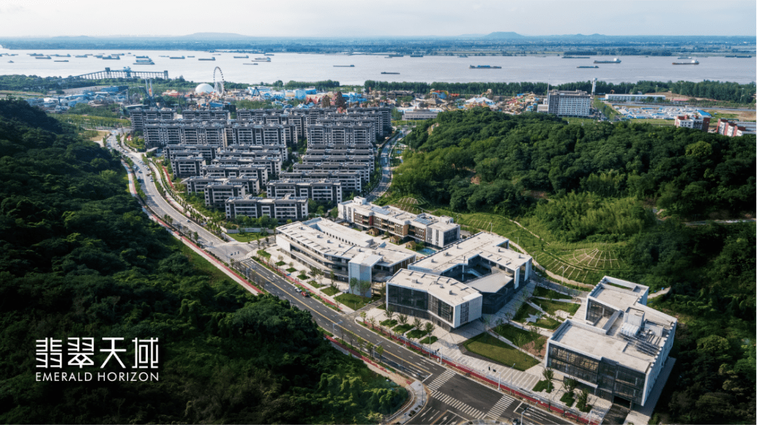 南京玛雅海滩水公园项目坐标南京主城紫东核心地带,西邻栖霞山,北接