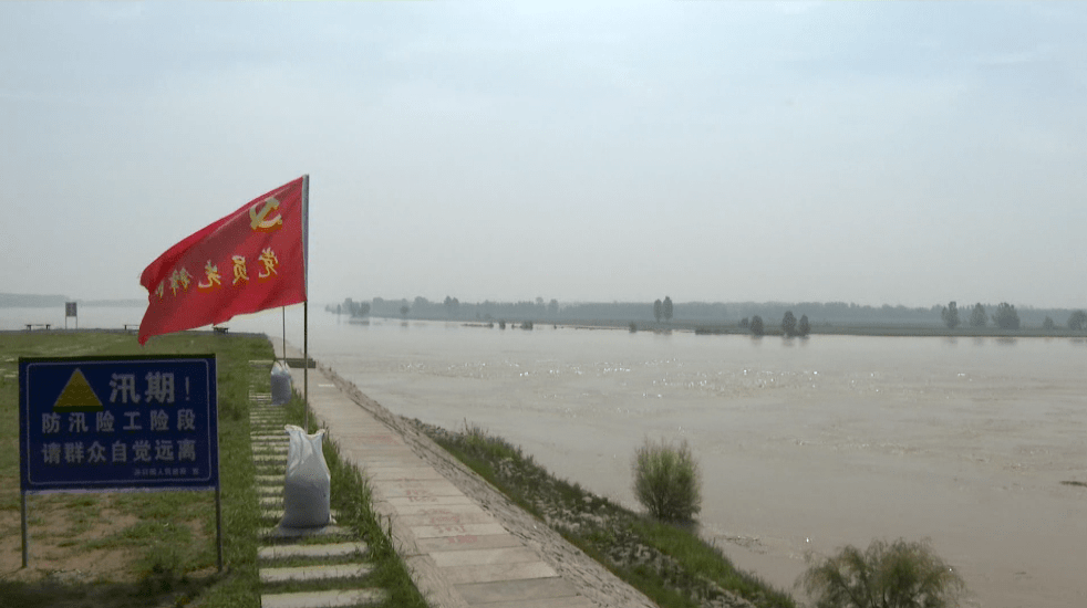 台前县:49道堤坝守牢"十三弯"_黄河