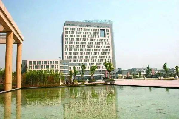 2017年8月江苏省委,省政府在有关支持徐州建设淮海经济区中心城市的