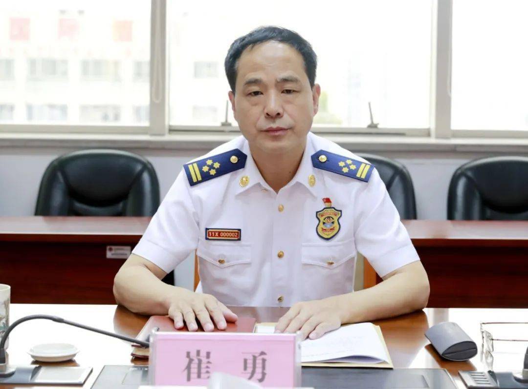 就下步如何推进铺开自主教育,包延平副政委指出,要充分利用新媒体进行