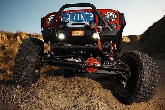 高人一等 实拍门式桥版牧马人改装案例_搜狐汽车_搜狐网