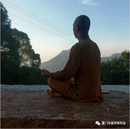 2016年7月19日,伍师村邀请释永和来寺当家,永和发挥农禅精神,日耕夜禅