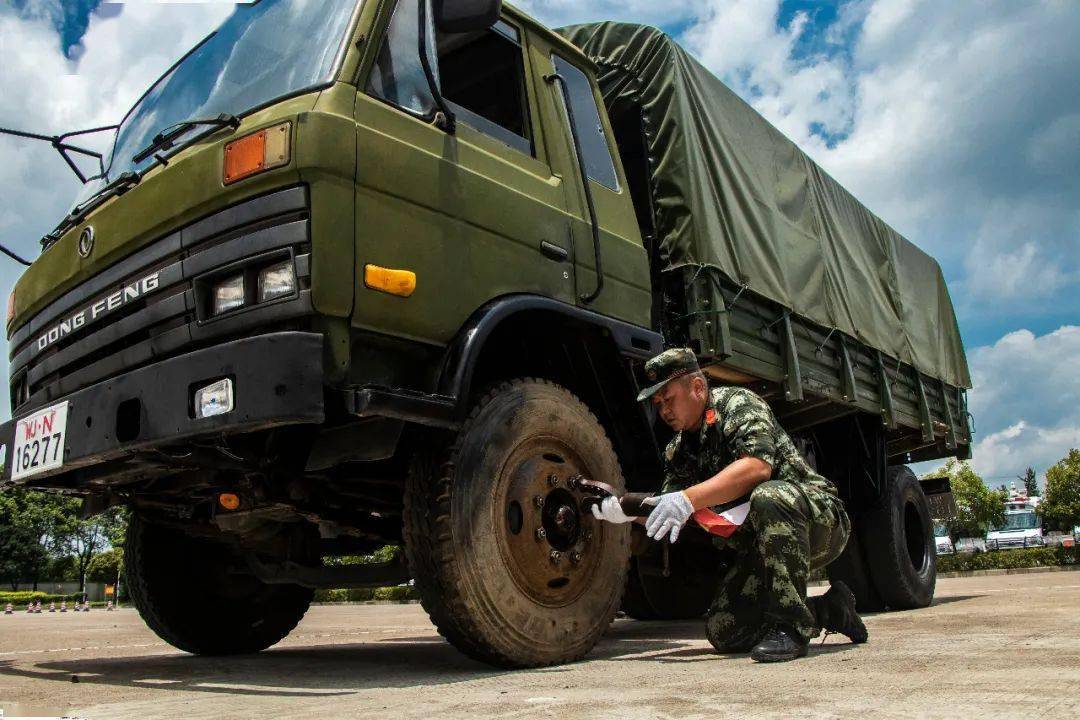 武装越野射击救护直击武警部队后勤比武