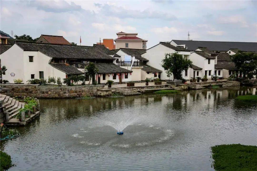 03传承历史 擦亮文化名片在小城镇环境综合整治中,衙前坚持传承文化