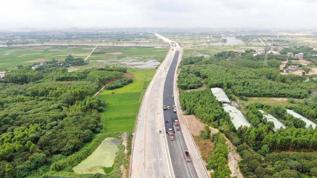 视频先睹为快!双龙大道预计8月底实现主线通车啦