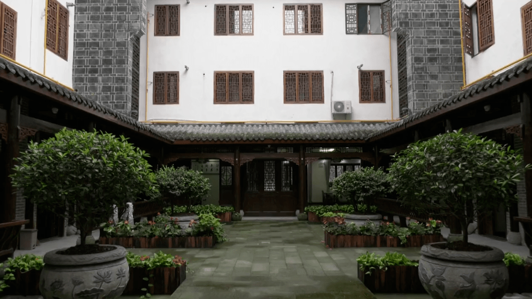 在老街丨石泉首家中医药康养中心投入试运营