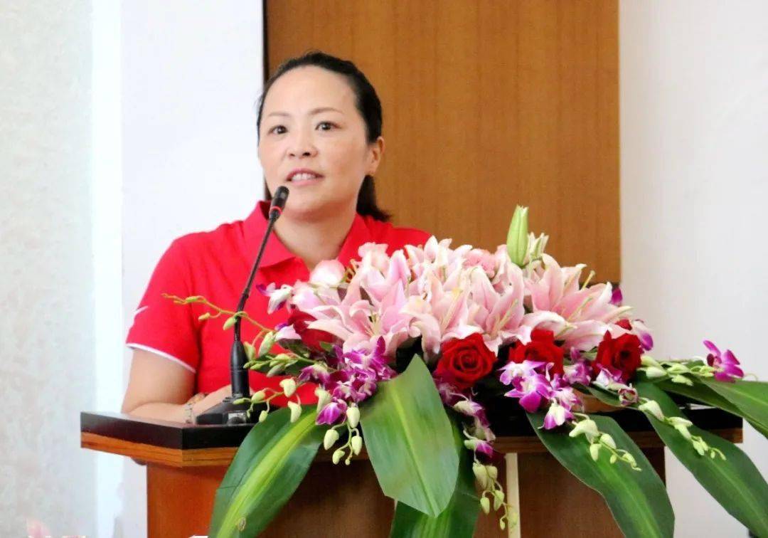 06教师代表吴月娥讲话临别依依,千言万语!