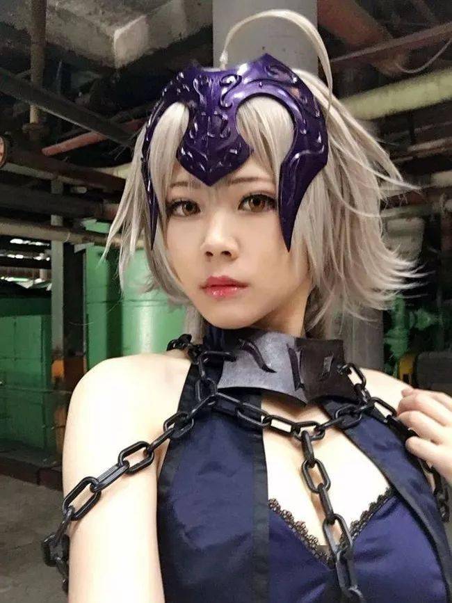 精选cos气质绝佳的好身材漂亮美眉