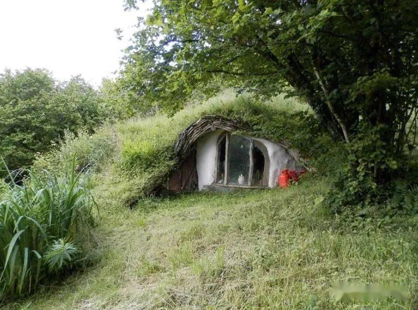 英国各地居然有那么多套霍比特迷你小屋你pick哪一个呢