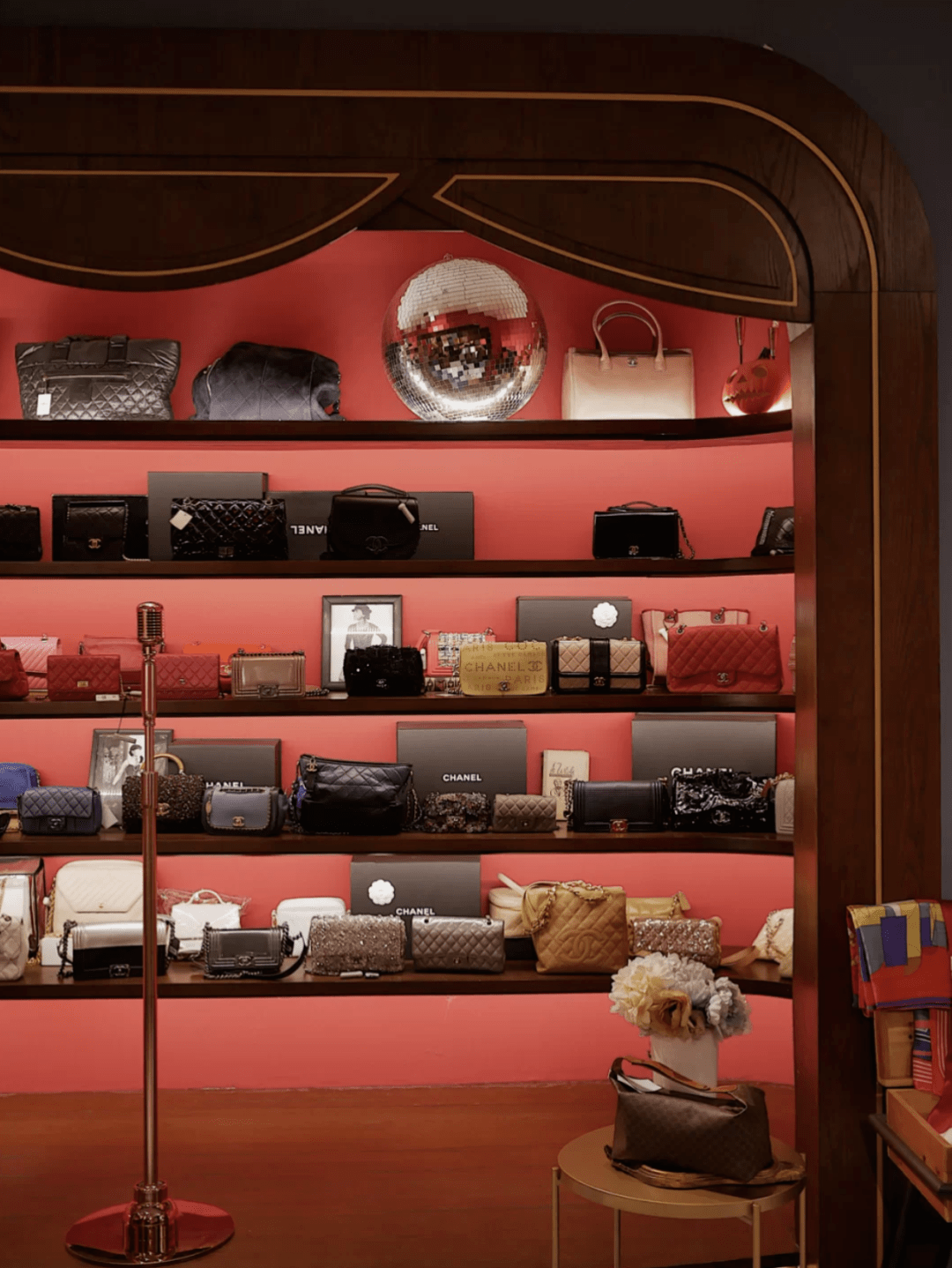 奢侈大牌超低价随意买,时髦精速抢!