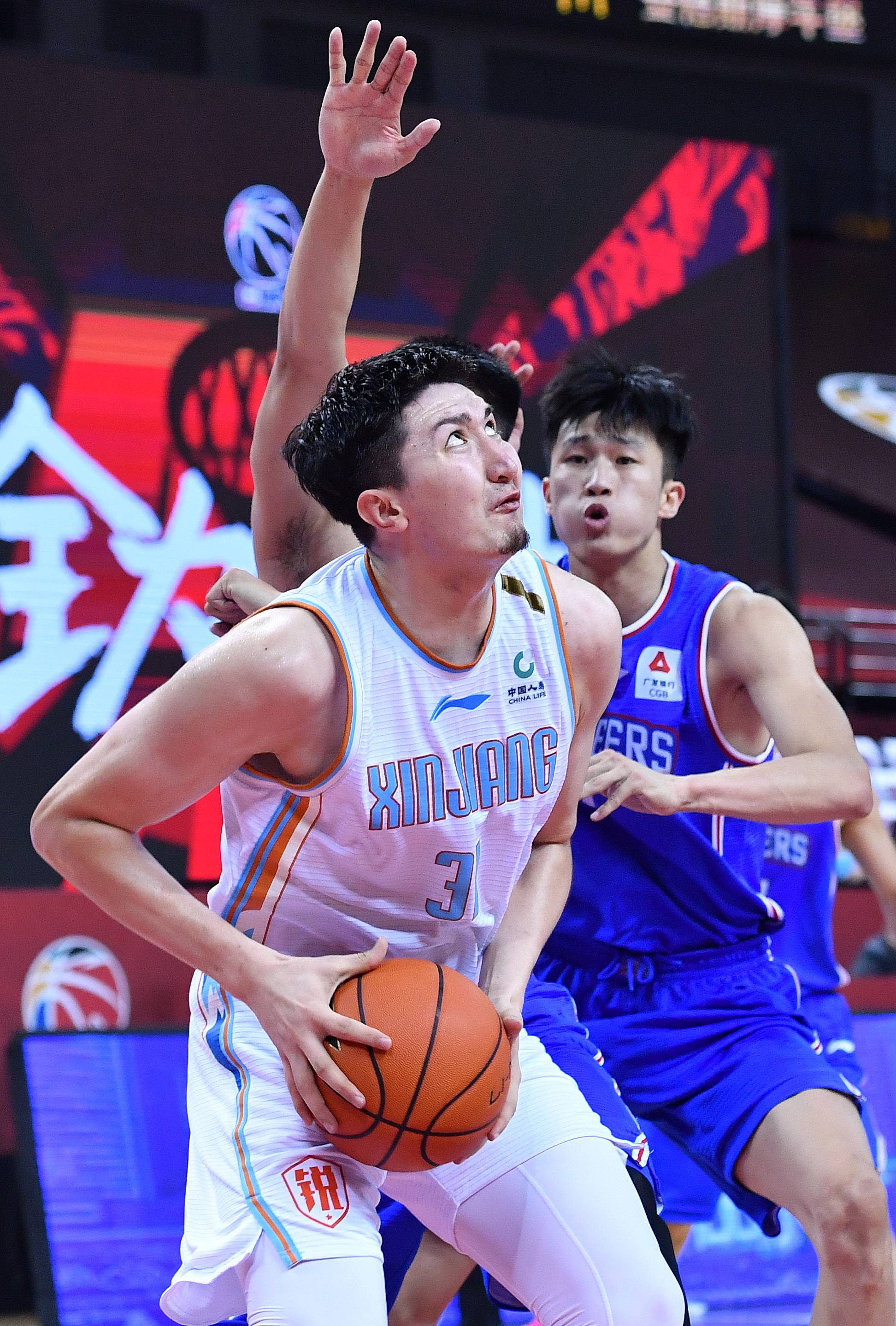 篮球——cba复赛第二阶段:新疆伊力特胜天津先行者