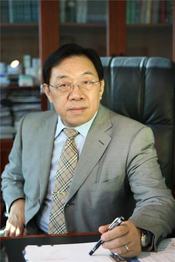 集团董事长于伟仕,安徽太和人.