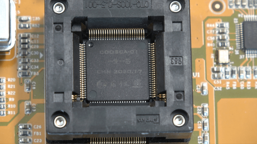 中国科学院大学本科生9个月成功设计出64位处理器:已成功流片_芯片