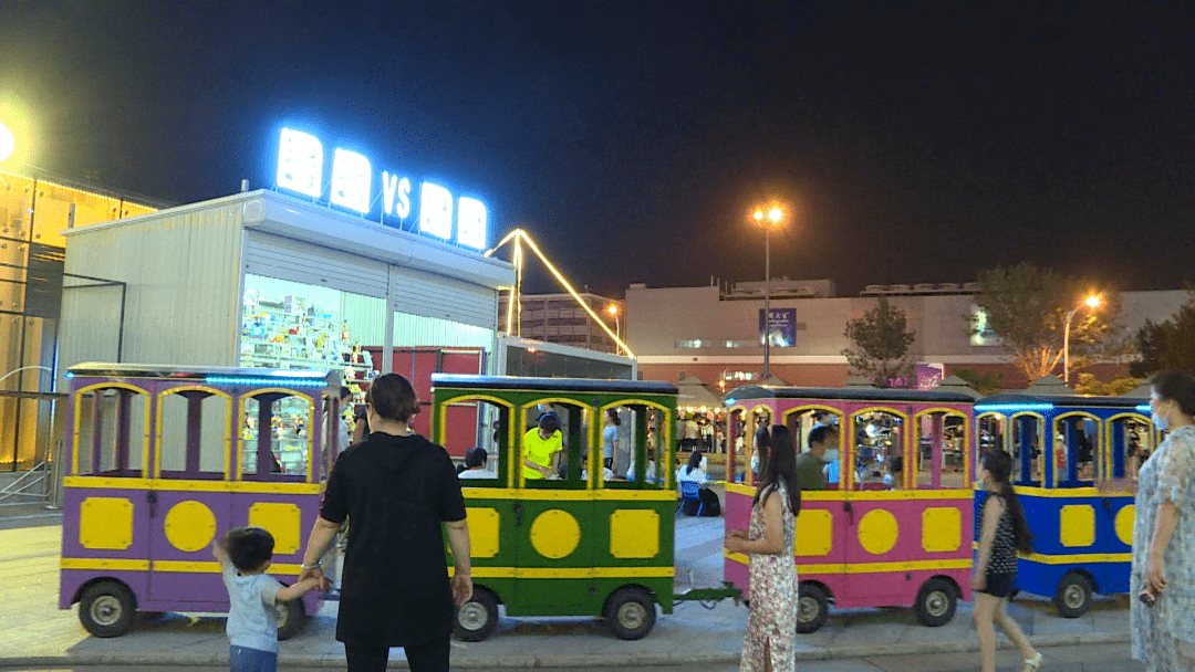 沧州大运河湾公园夜市图片