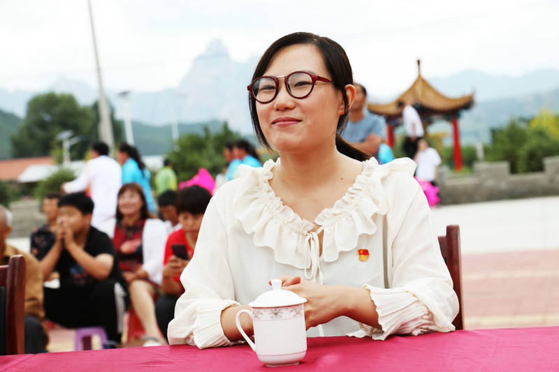 杨涵 来自搜狐网