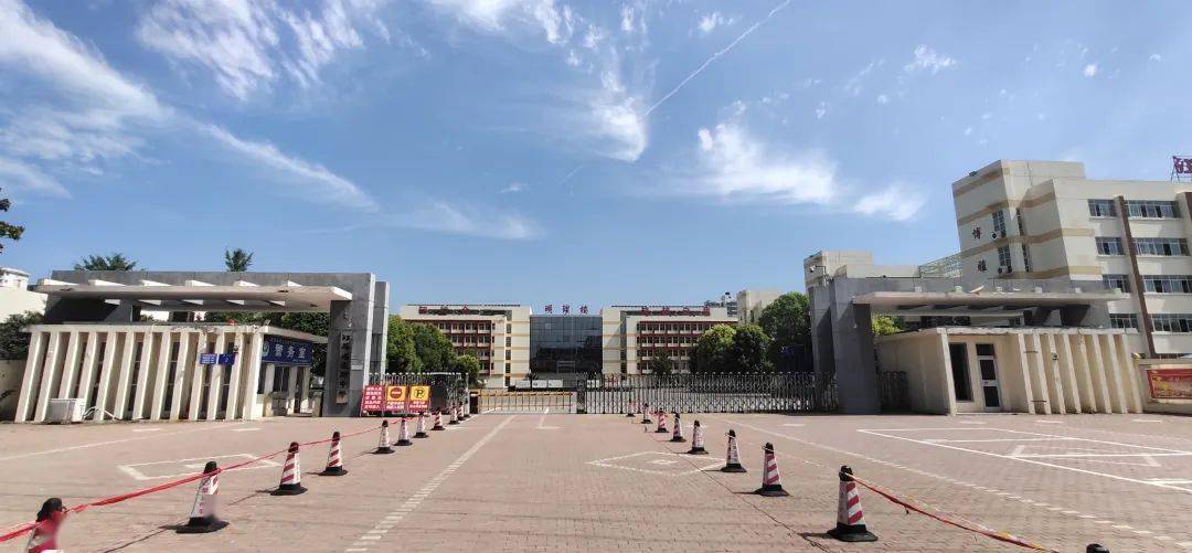 点击下图直接进入导航江苏省运河中学-高中北校南门江苏省徐州市邳州