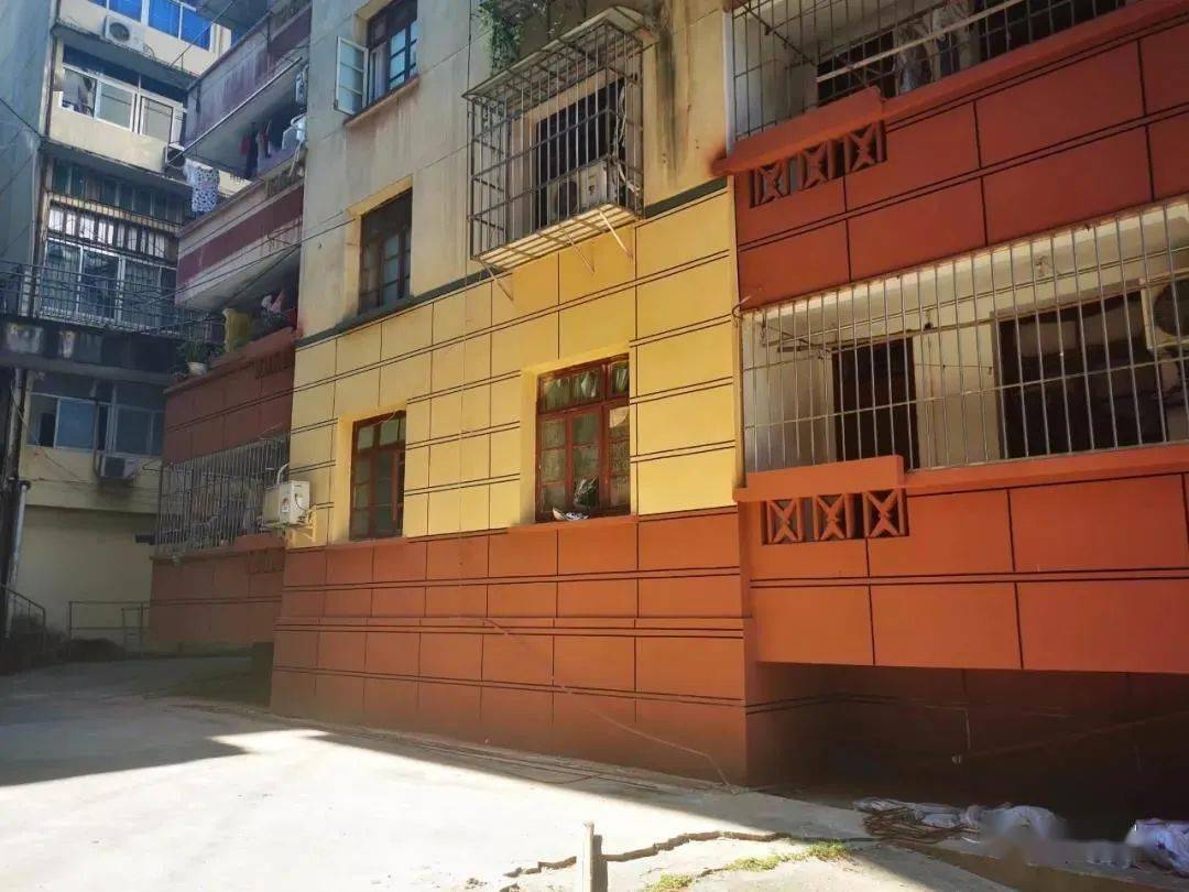 延平梅山街道老旧小区改造工程火热进行中