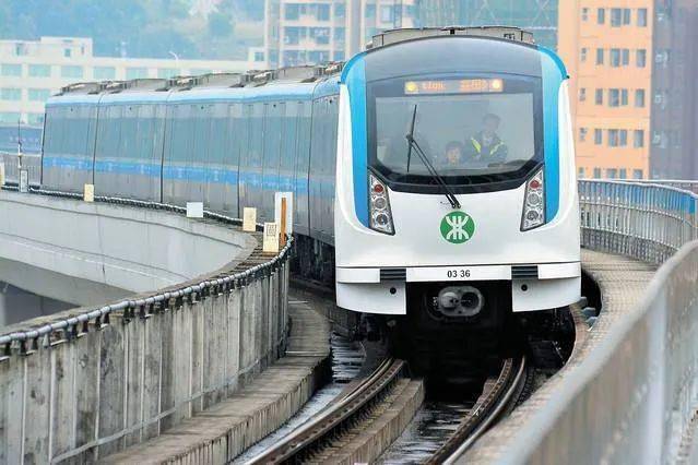 【深圳早报】深圳地铁10号线预计8月开通,全长293公里设站24座