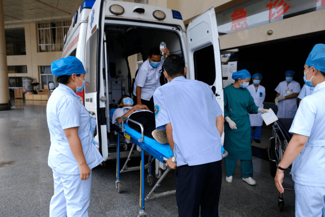德宏州人民医院开展自然灾害应急医疗救援演练活动
