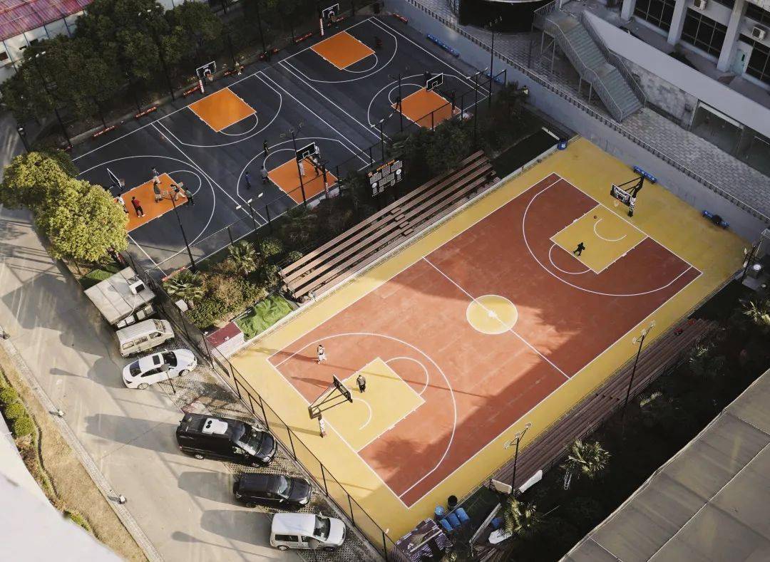 上海洛克公园篮球场图片