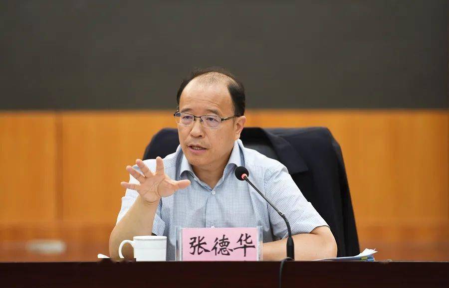 张德华强调,当前玉溪数控机床产业正处于发展的关键期,发展潜力,发展