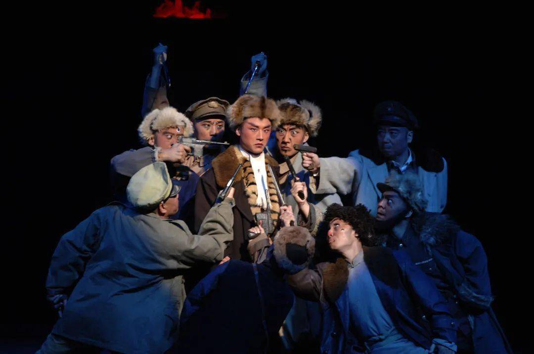 12.18话剧《铁血道钉》2018.08.25月月有戏——沪剧《红灯记》2019.