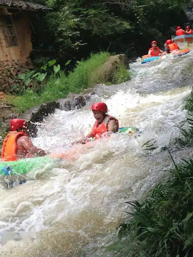 走吧 去赣县区长洛西坳峡谷漂流!_于都