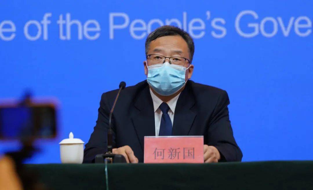 慢性病定点零售药店达90家 乌鲁木齐市医疗保障局党组书记何新国介绍