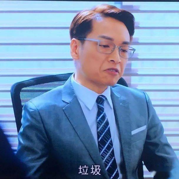 做衰上司畀网民闹 谭伟权当正评:开心08!