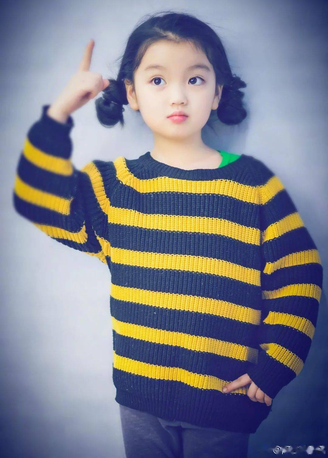 8岁童星当唱歌比赛评委!经纪人回应"你们有她出名吗?