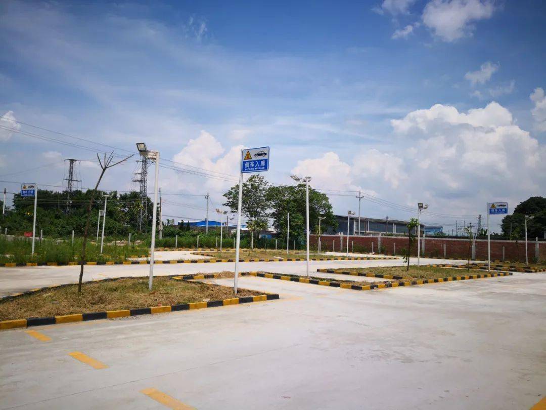 聚源大沙训练场一开业就引无数萌新报名!