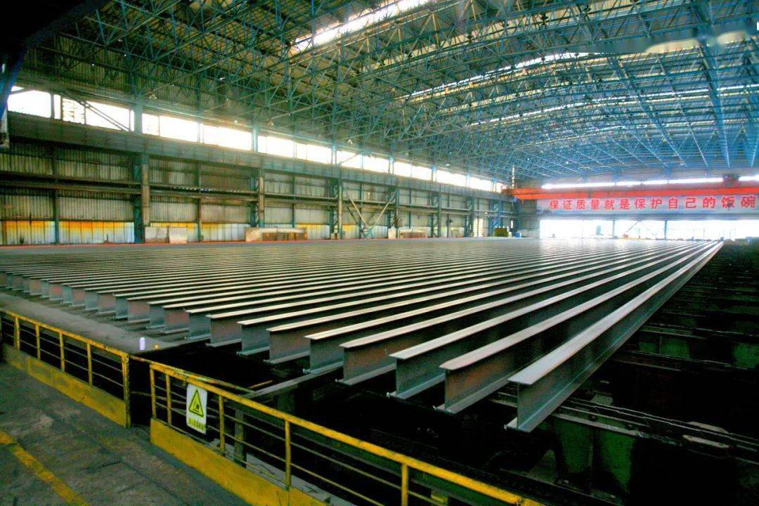 莱芜钢铁拍了拍你还要给你送惊喜