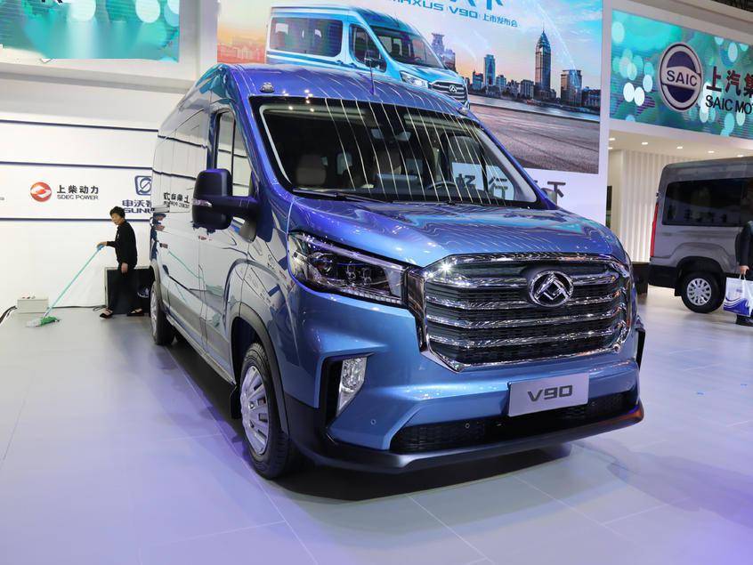 选择空间更加丰富上汽大通maxusv90推多款9座新车