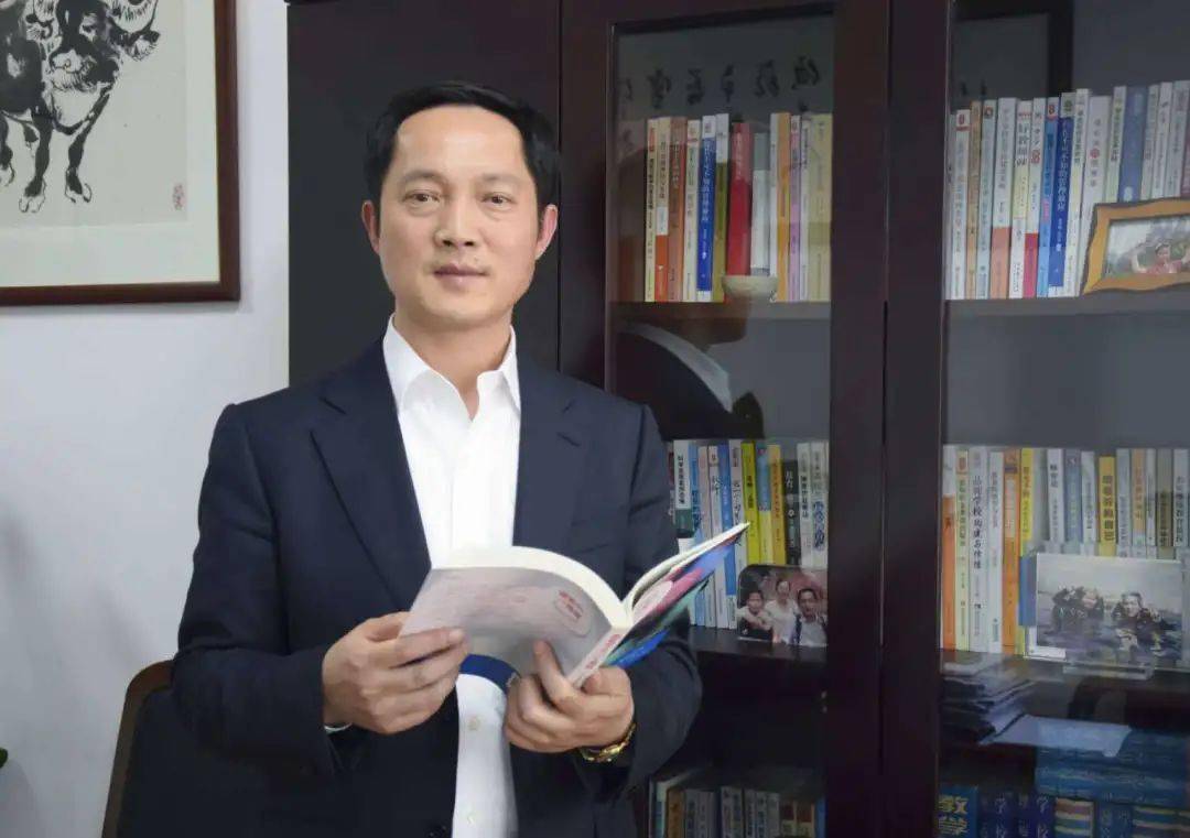 平阳走出名人!现在是杭州高级中学校长